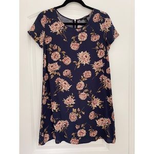 Forever 21 | Floral T-shirt Dress
